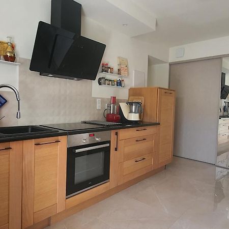 Charmant Appartement En Rez De Jardin Sartène Eksteriør billede
